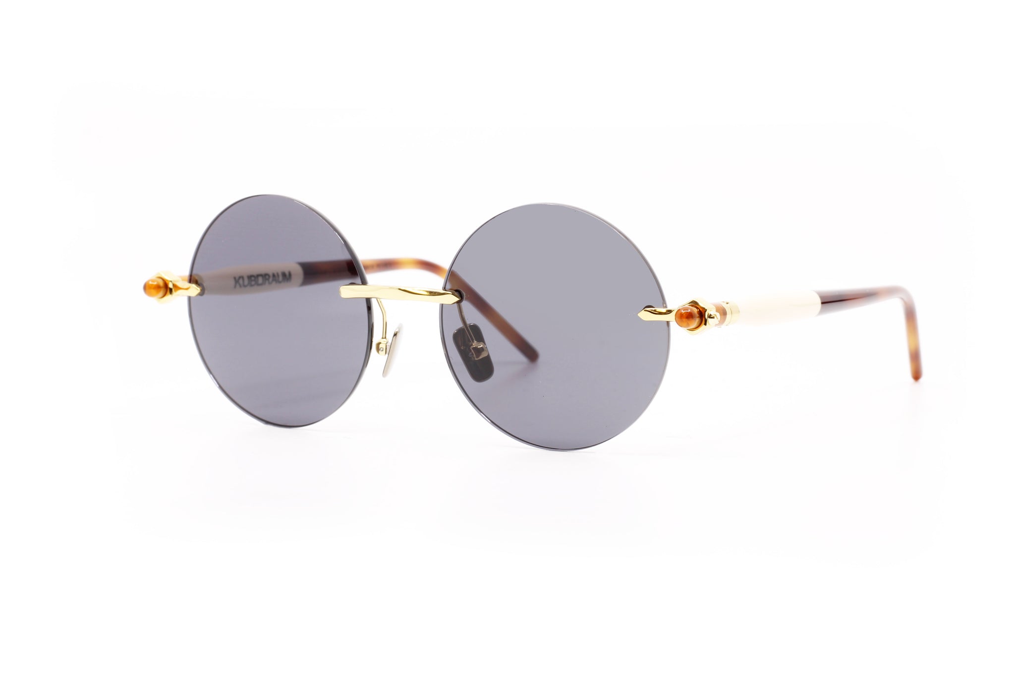 Kuboraum P50 – frankly, glasses & sunglasses